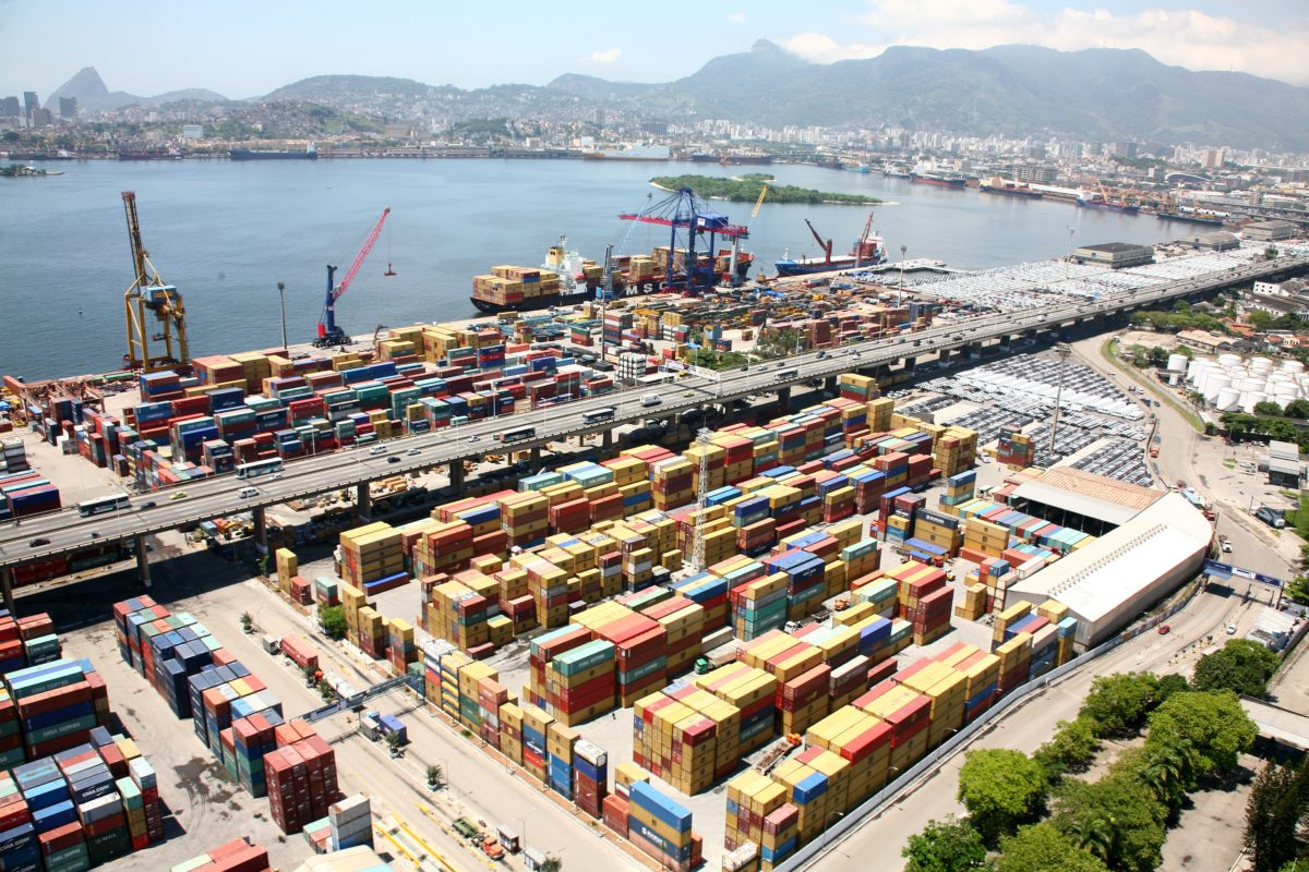 Porto do Rio entra na reta final para Olimpíadas